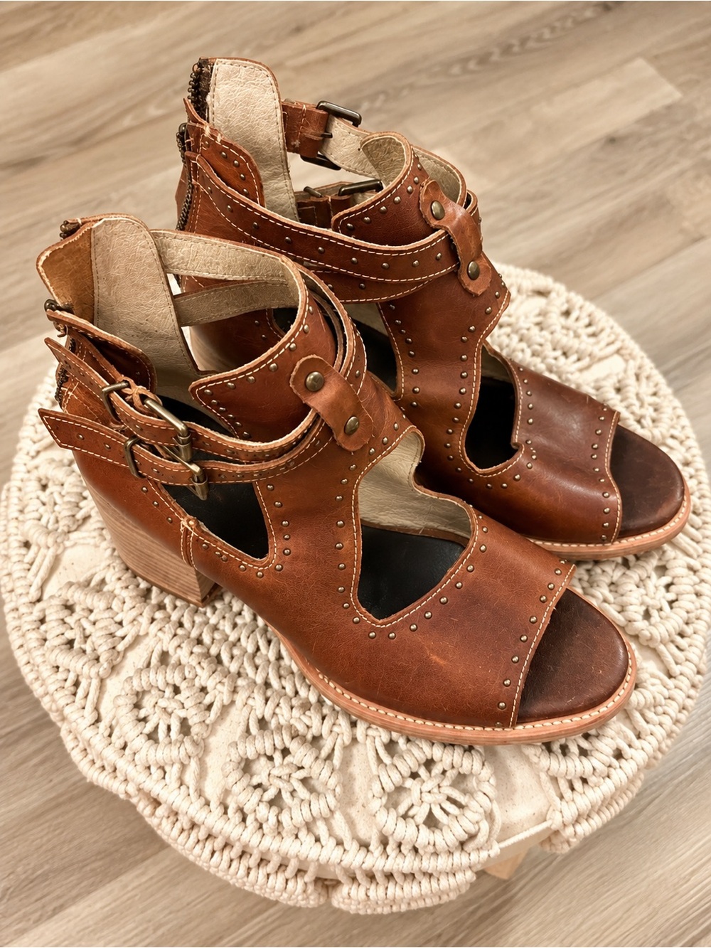 Freebird by Steven Cosmic Studded Leather Sandals Size 8 Brown | Made in Mexico - Picture 5 of 15
